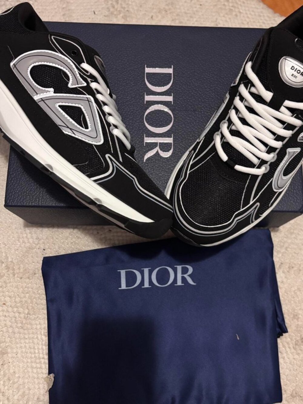 Dior b30